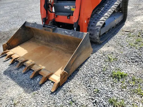 2023 Kubota SVL75-3 — photo 3
