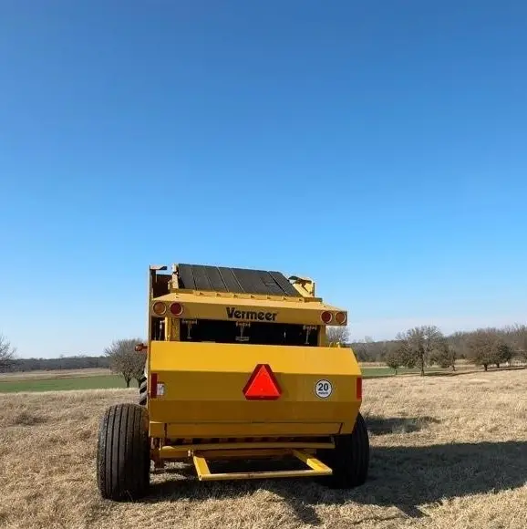 2022 Vermeer 605N — photo 7