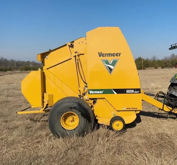 2022 Vermeer 605N — photo 8