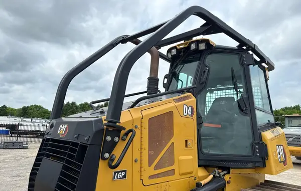 2022 Caterpillar D4 LGP — photo 9