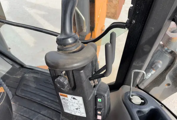 2019 Case 580 SN — photo 12