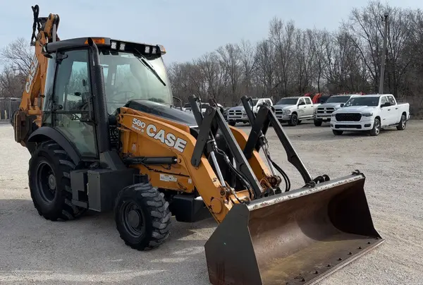 2019 Case 580 SN — photo 3