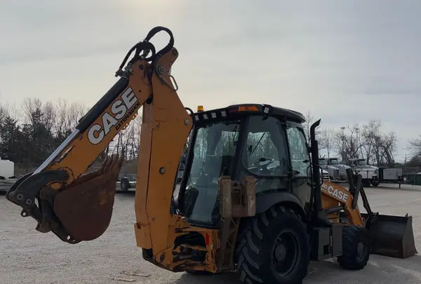 2019 Case 580 SN — photo 5