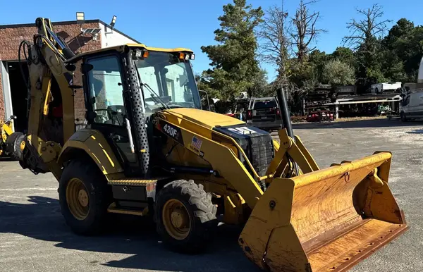 2019 Caterpillar 430F2 — photo 2