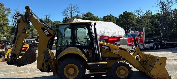 2019 Caterpillar 430F2 — photo 3