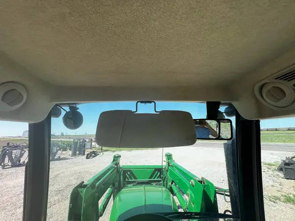 2020 John Deere 5075E — photo 13