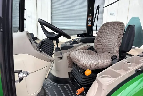 2024 John Deere 4066R — photo 10