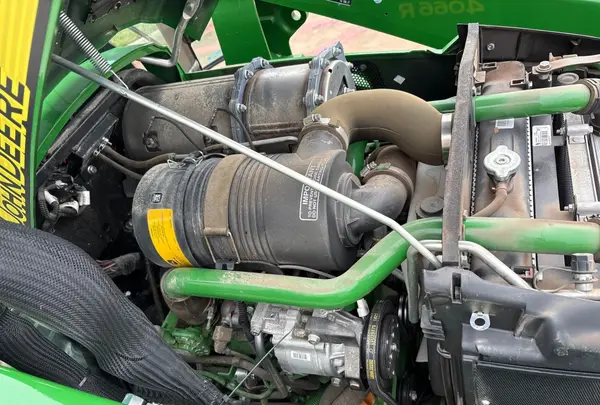2024 John Deere 4066R — photo 12
