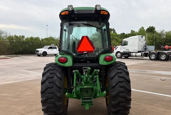 2024 John Deere 4066R — photo 6