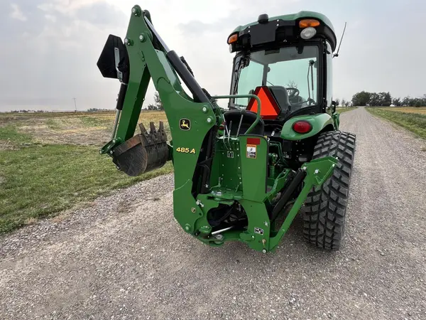 2022 John Deere 4052R — photo 8