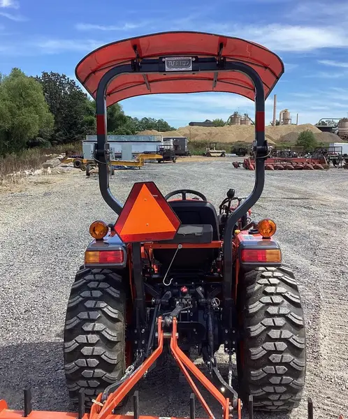 2023 Kubota L3902HST — photo 11