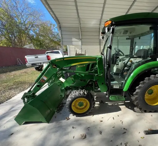 2020 John Deere 3033R — photo 8